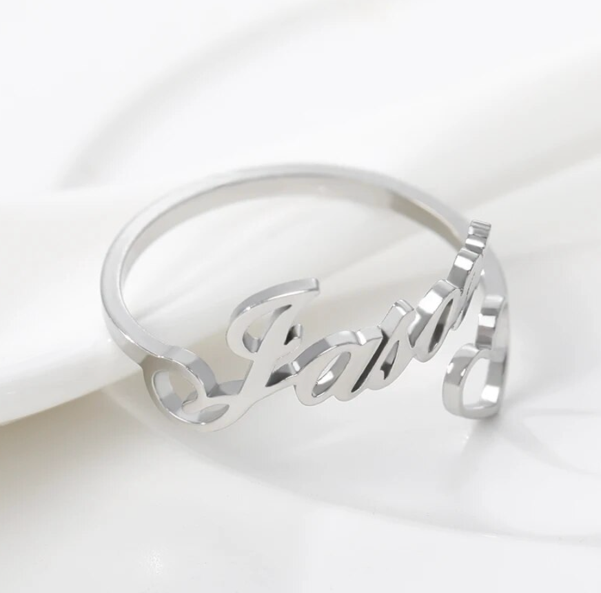 Hallow Heart Name Ring
